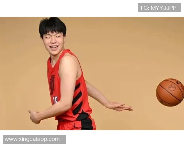 杨瀚森与充满活力的团队携手共进未来发展令人期待