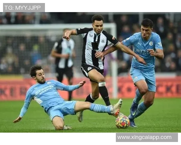 范戴克本赛季英超争顶成功次数与成功率双双领跑展现防守实力