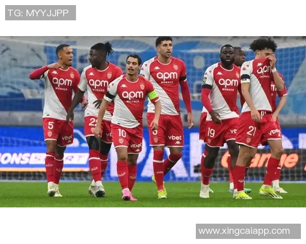 法甲精彩回顾巴黎与摩纳哥双双获胜展现强劲实力